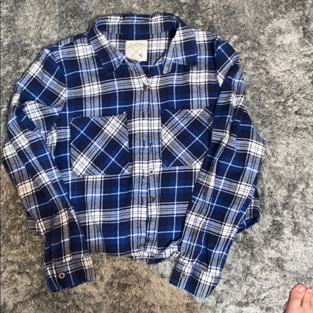 Long sleeve cropped flannel